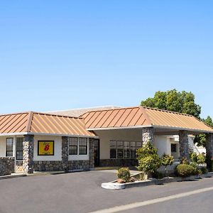 Super 8 By Wyndham Dunnigan